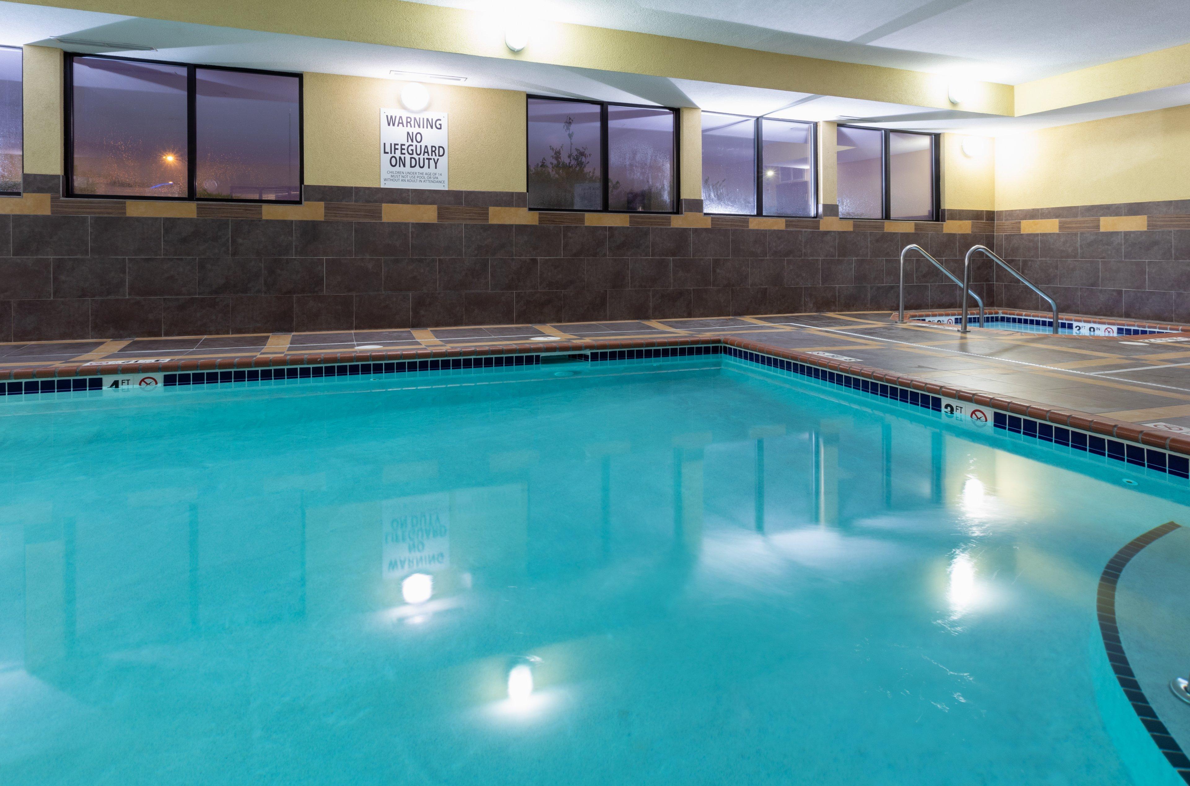 Holiday Inn Express And Suites Rochester West-Medical Center By Ihg Bagian luar foto
