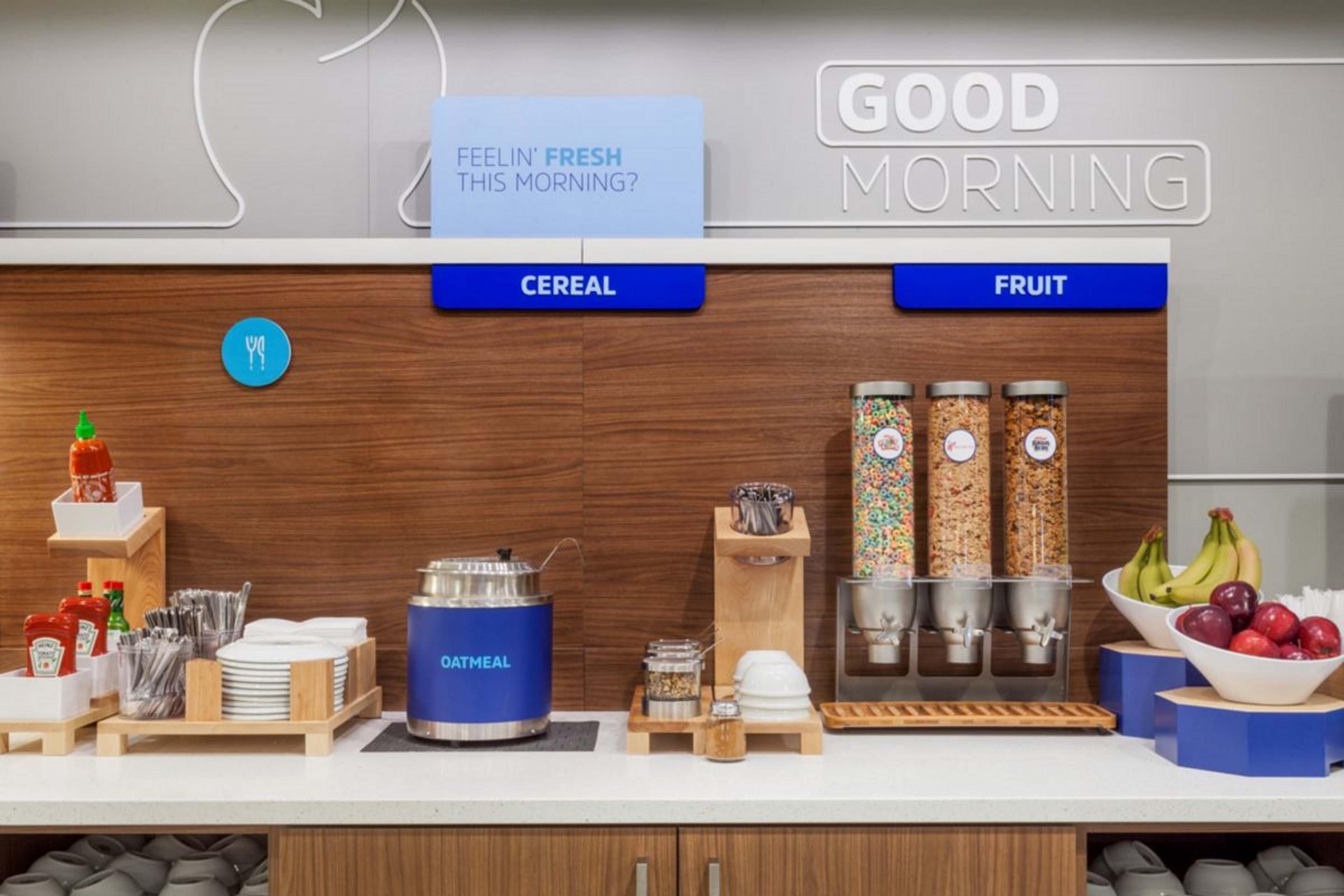 Holiday Inn Express And Suites Rochester West-Medical Center By Ihg Bagian luar foto