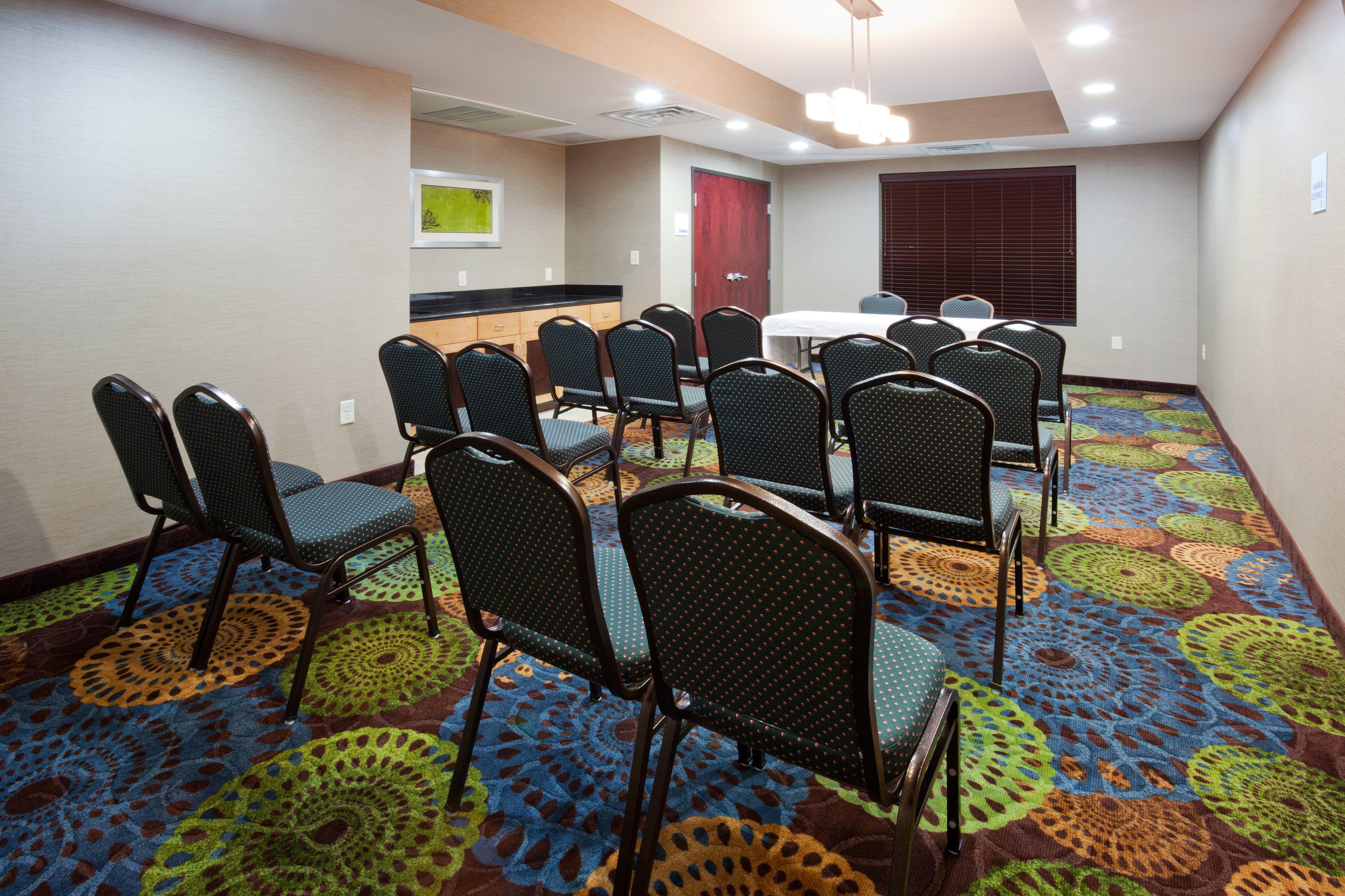 Holiday Inn Express And Suites Rochester West-Medical Center By Ihg Bagian luar foto