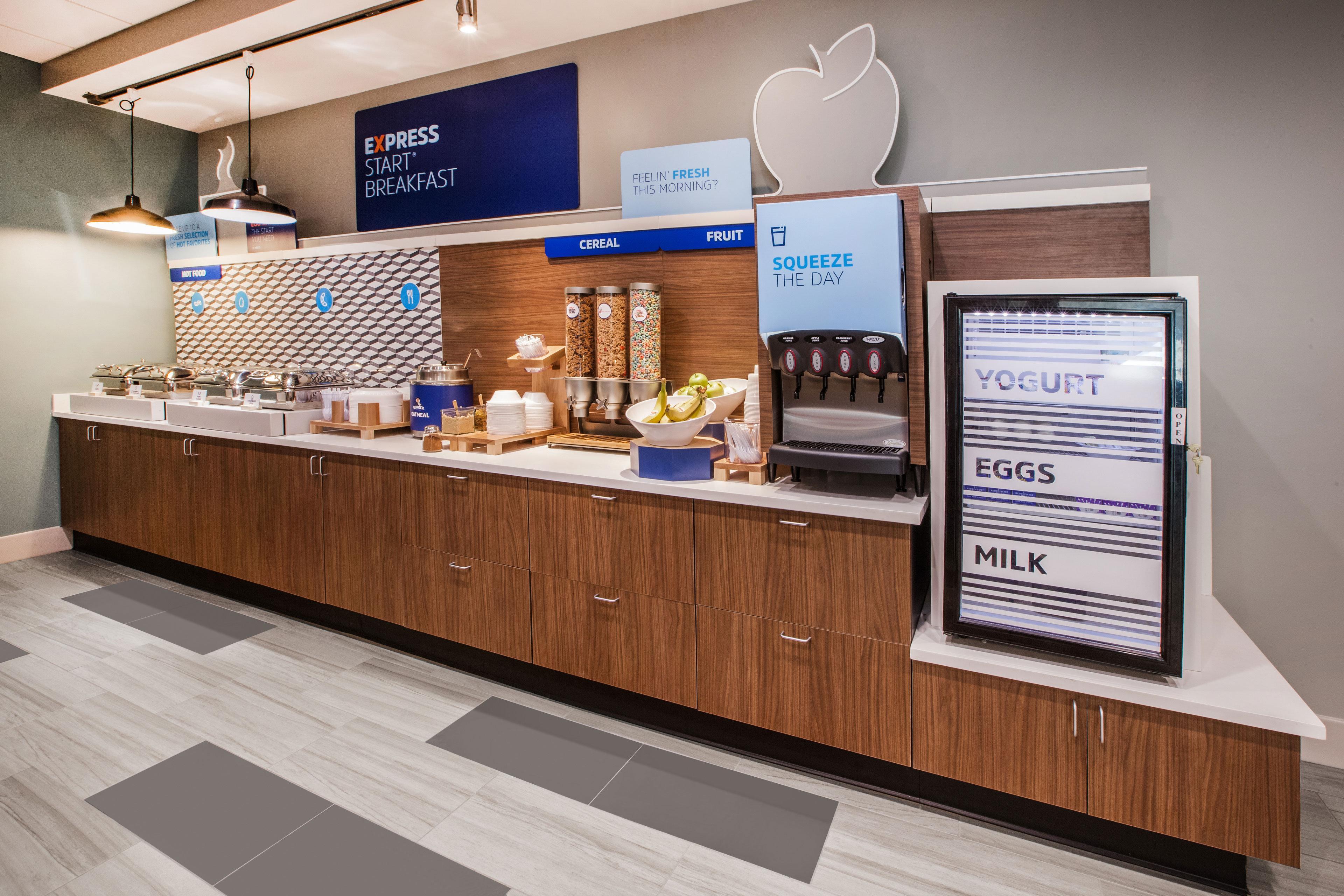 Holiday Inn Express And Suites Rochester West-Medical Center By Ihg Bagian luar foto